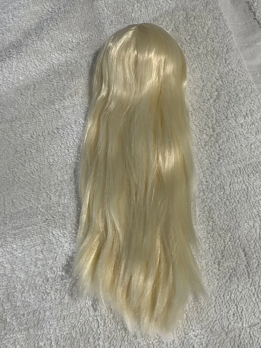 Blonde Blythe doll hair